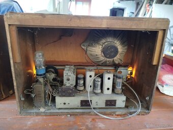 Staré stolní rádio 3. - 2