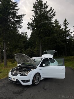 Ford Focus mk2 St225 2.5L - 2