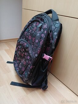 Prodám školní batoh - 2