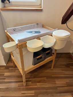 Přebalovací pult - 2