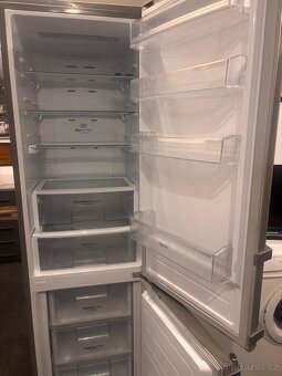 Vysoká lednice LG - 2