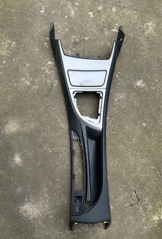 Středový panel BMW E87 - 2