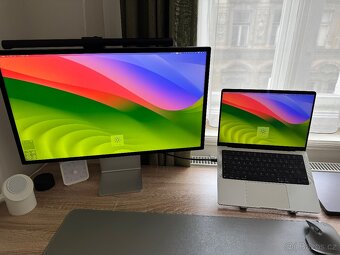 Apple Studio Display - 2