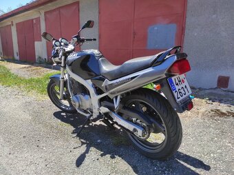 Suzuki gs500e - 2