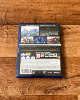 Grand Theft Auto V - 2