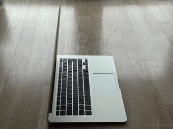 Apple Macbook Air 13¨ / Intel Core i5 / SSD - 2