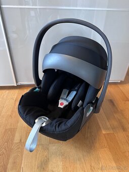 Autosedačka Cybex Cloud Z2 i-Size PLUS Deep Black + base - 2