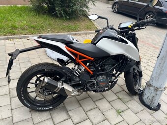 KTM Duke 125 11kw snížená - 2