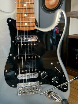 Fender Stratocaster HSH - 2