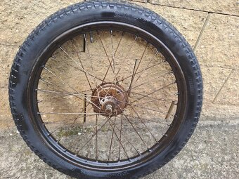 Prodám přední kolo čz 150,125 - 2
