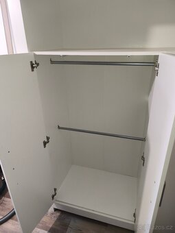 Dětská šatní skříň - 2