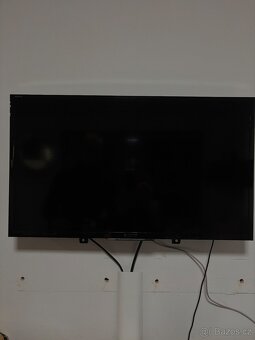 32" Sony Bravia KDL-32W705C- LCD Tv - 2