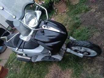 Piaggio Beverly 500 - 2