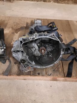 Citroen C4 GR.Picasso 1.6HDI - robotická převodovka - 2