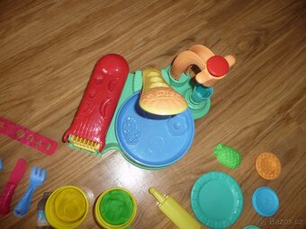 Snídaňový hrací set Play-Doh - 2