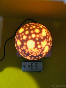 LED hvězdicový projektor – růžový – s časovačem - 2