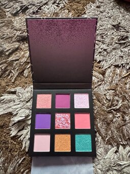 Avon - Paletka očních stínů Ultra - 6,3g - 2