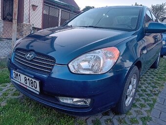 ACCENT 1,4i-16V-71kw,klima,tažné,původ čr,r.v.2007. - 2