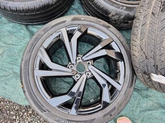 Letní kola Volkswagen Golf 7 R18 ET49 černé - 2
