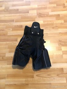 Kalhoty Nike Quest Junior, černé XL - 2