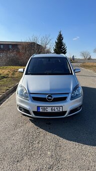 Opel Zafira B - 2
