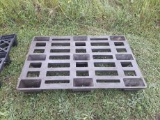PRODÁM - plastová paleta 2ks - 2