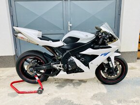 Yamaha YZF-R1, možnost splátek a protiúčtu - 2