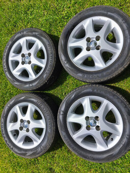 Letní sada Toyota Corolla r15 4x100 Firestone 195/60/15 - 2