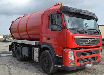 Volvo FM 330 - 6x2 - Fekální vůz – EEV – EURO 5/6 - 2