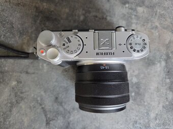Fujifilm X-M5 Silver + XC 15-45mm f/3,5-5,6 OIS PZ, záruka. - 2