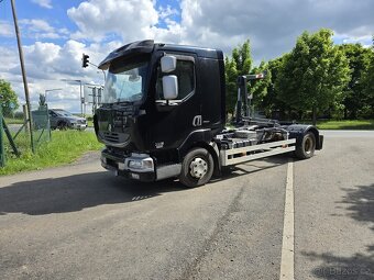 hákový nosič kontejnerů RENAULT MIDLUM 220.08 r.2009 - 2