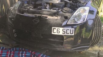 Prodám laminátový nárazník Nissan 350z pasuje i Nissan z350 - 2