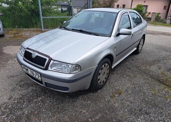 Škoda Octavia 1,6 benzín manuál 55 kw - 2