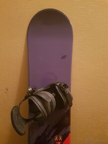 Prodám úplně nový snowboard CRAZY CREEK 125cm dlouhý. - 2