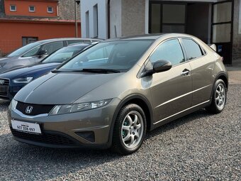 Honda Civic 1.4i 61kw klima-DVD-2006 super stav - 2