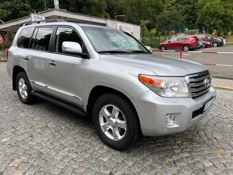 Toyota land cruiser V8 4x4 automat TOPSTAV 93 000km - 2