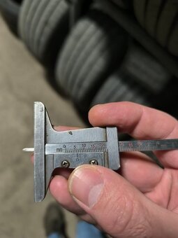 Sada zimních gum - Pirelli Sottozero 255/32 R21 - 2