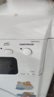 Pračka Indesit - 2