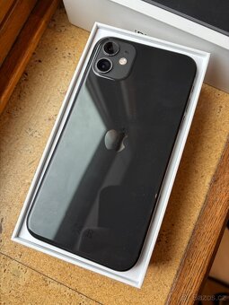 iPhone 11, Black 64gb - 2
