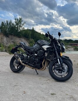Kawasaki Z900 A2 2025 Akrapovic Záruka do 2029 - 2