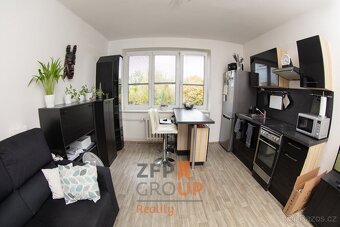 Pronájem bytu 3+kk o rozloze 50 m², ulice Aleše Hrdličky, Os - 2