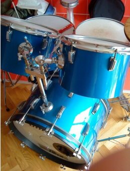 Koupím floor tom Amati 16" - 2