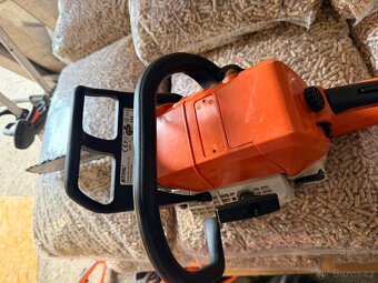 Motorova pila stihl ms 230 - 2