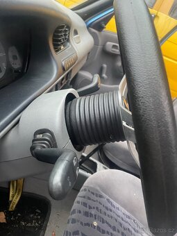 Sportovní tříramenný volant - 2