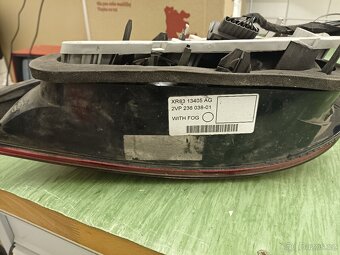 Prodám zadní levé světlo Jaguar S-type - 2