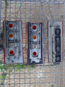 Zadní světlo na starý typ fordu transitu - 2