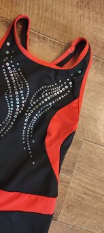 Dívčí sportovní body vel.110 - 2