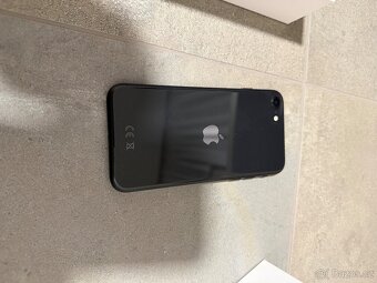 IPhone SE 2020 - 2