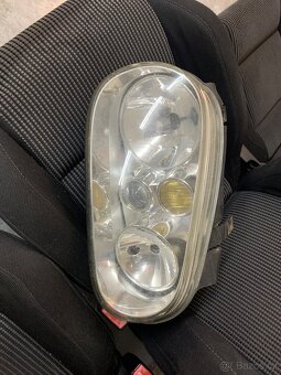 Přední světla Golf IV - 2