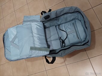 Bezpečnostní SMART batoh s USB konektorem - 2